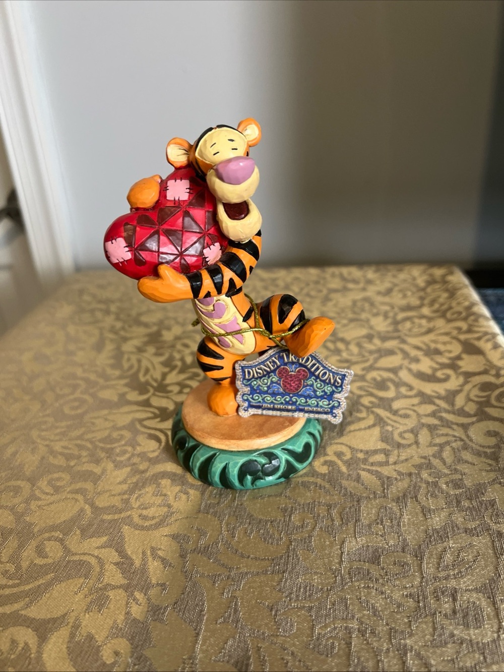 Jim Shore Disney Showcase Collection  - Tigger "Heartfelt Hug" Gift Magical